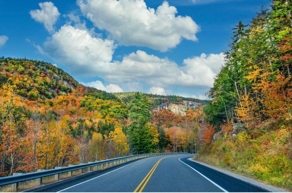 A Stretch of road along the Kancamangus Highway in New Hampshire